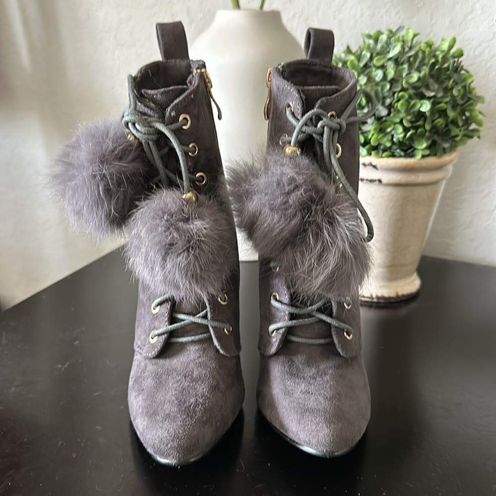 Catherine Malandrino Gray Heeled Booties - Size 6.5 - Picture 2 of 10